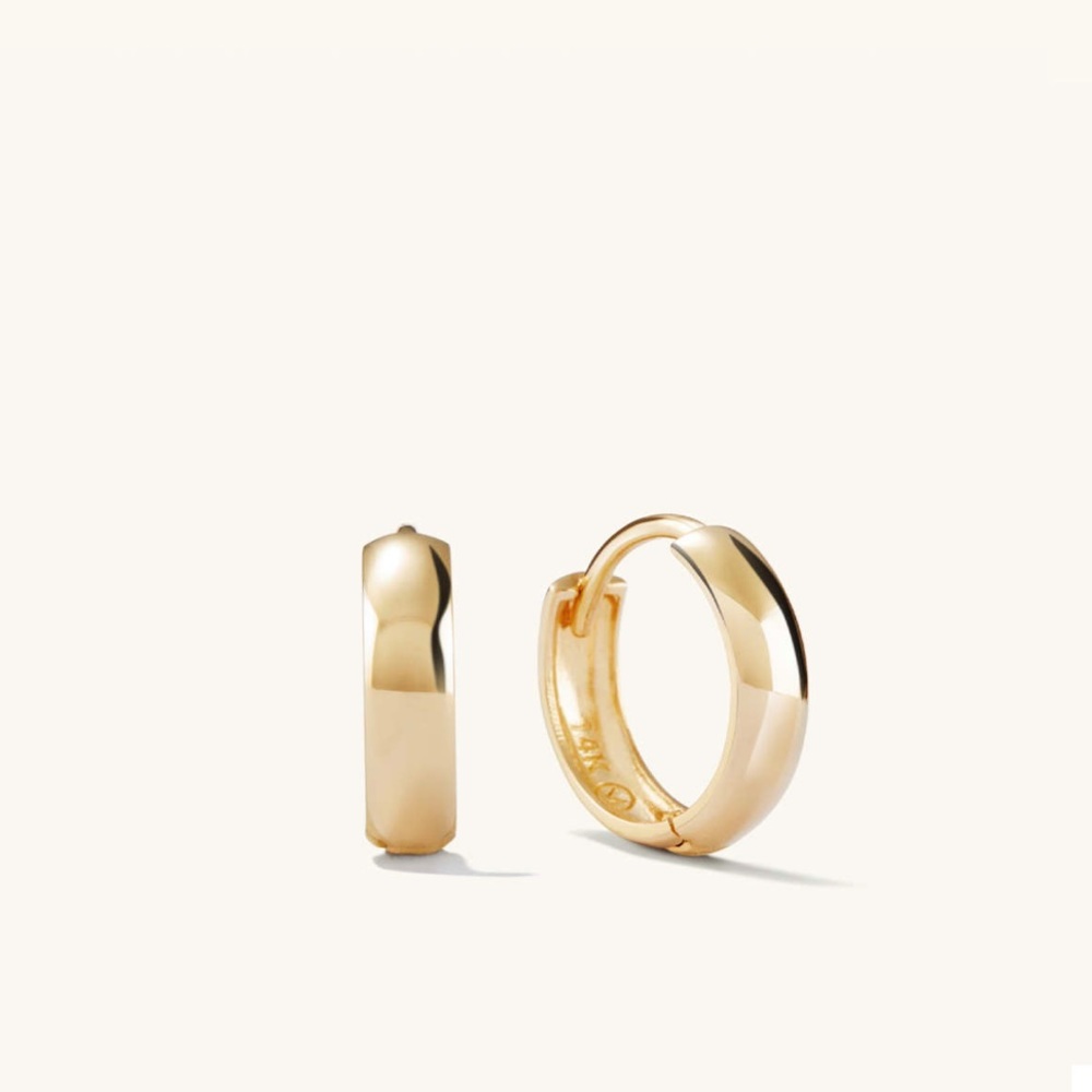 Mejuri 14k Yellow Gold Bold Huggie Hoops Earrings